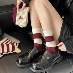 Set 10 Đôi Vớ Tất Unisex, Vớ Tất Cổ Cao Hoạ Tiết Nơ Và Sọc Màu Đỏ Nhiều Kiểu Chất Cotton Babylove.store 3