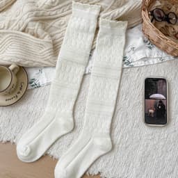 Tất bê len retro dày ấm áp thời trang thu đông, phù hợp với boots cao cổ. 9