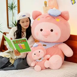 Gấu Bông Hình Heo Hồng Đeo Yếm Xanh – Thú Bông Siêu Cute, Quà Tặng Bé Gái nhà MIU GẤU XINH 4