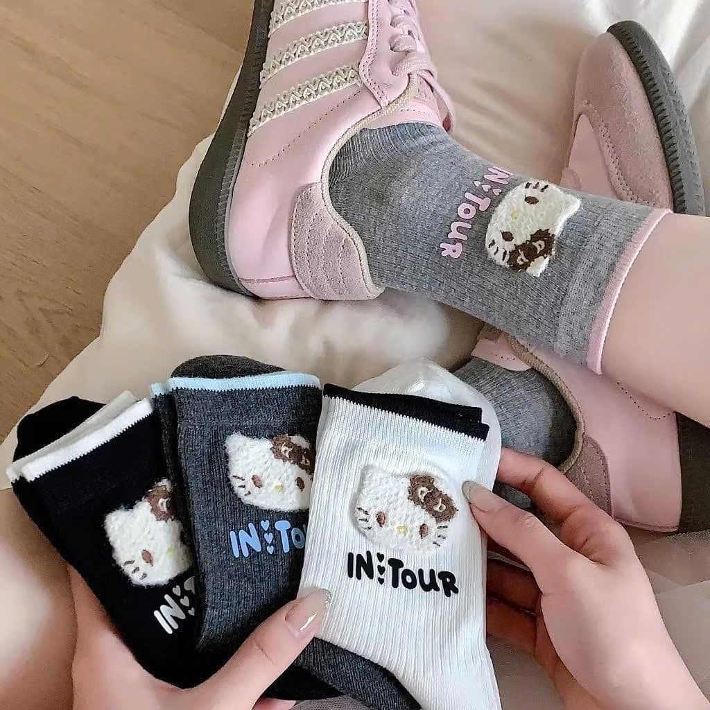 Set 10 Đôi Tất/ Vớ Hoạ Tiết Mèo Hello Kitty Viền Màu Cổ Cao Phong Cách Dễ Thương VINBEO