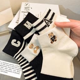 Set 5 Đôi Tất Họa Tiết Kẻ Sọc🍀FREESHIP🍀Vớ Thêu Họa Tiết Gấu Hoạt Hình Màu Trắng Đen Dễ Thương .. VINBEO 4