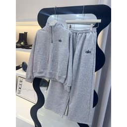 Bộ nữ chất 2DA dày, có khoá cổ nỉ form rộng-chữ alo hàng loại 11111 siêu xinh 3