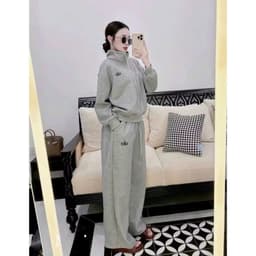 Bộ nữ chất 2DA dày, có khoá cổ nỉ form rộng-chữ alo hàng loại 11111 siêu xinh 2