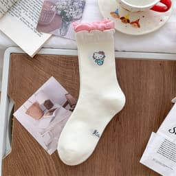 Combo 10 Đôi Tất Trắng Hình Mèo Kitty – Ngọt Ngào, Dễ Thương 6