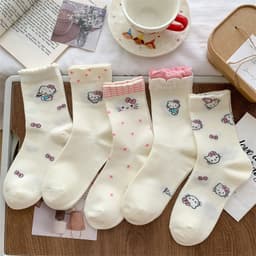 Combo 10 Đôi Tất Trắng Hình Mèo Kitty – Ngọt Ngào, Dễ Thương 3