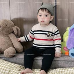 Bộ len hiệu kẻ đính gấu cho bé ấm áp mùa đông 5-13kg - Quần Áo 2