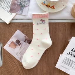 Combo 10 Đôi Tất Trắng Hình Mèo Kitty – Ngọt Ngào, Dễ Thương 9