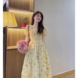 Đầm váy hoa nhí vàng nhún ngực họa tiết tay phồng cột nơ sau lưng dáng xòe, Váy maxi hoa nhí vàng cổ vuông dáng 3 tầng 8
