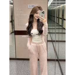 [Seckill trong thời gian có hạn] Bộ đồ thường ngày Hàn Quốc dành cho nữ Mùa hè 2026 Áo len Cardigan sọc màu hồng Bộ đồ ba mảnh 1