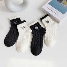 Combo 10 Đôi Tất Nữ Họa Tiết Trái Tim Ren 2 Màu, Vớ Contton Thoáng Khí Cao Cấp ChiKy.Store 5