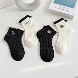 Combo 10 Đôi Tất Nữ Họa Tiết Trái Tim Ren 2 Màu, Vớ Contton Thoáng Khí Cao Cấp ChiKy.Store 1
