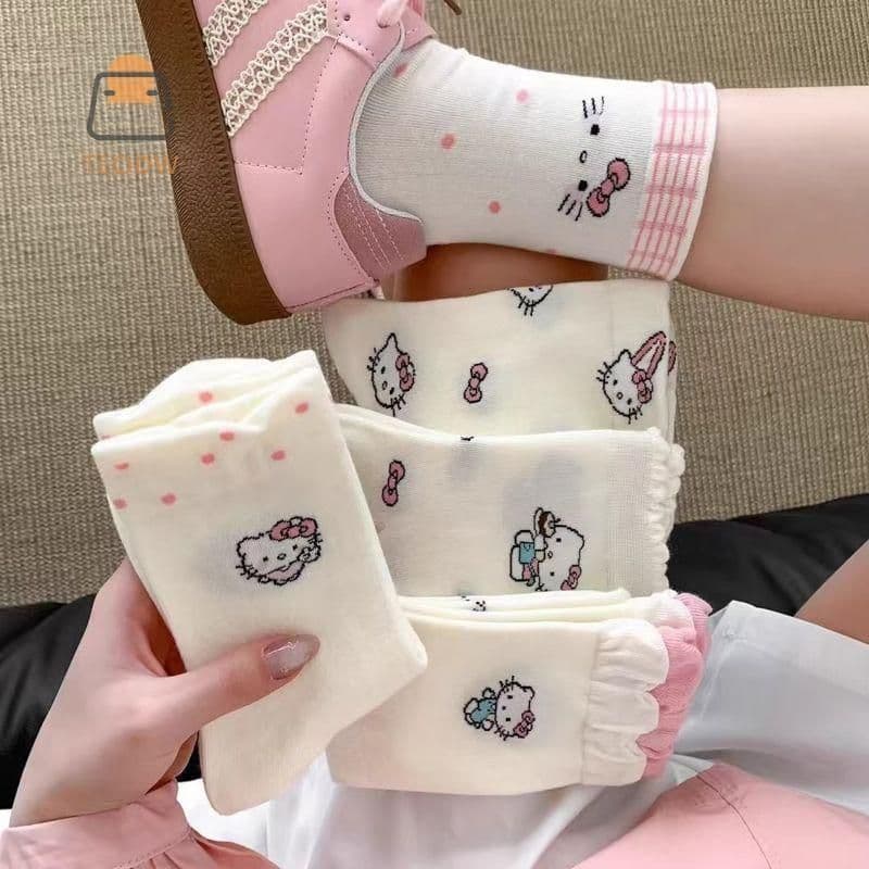 Sét 10 Đôi Tất & Nhân Vật Cotton Kẹp HelloKitty - Quà Tặng Dễ Thương Cho Bé Gái Chất Liệu Polyester Thoáng Khí