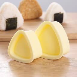 Khuôn làm cơm nắm sushi hình tam giác 7.5x7x4cm 1