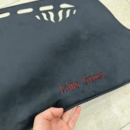 Thảm taplo ô tô Vinfast Limo Green mẫu nhung lông mềm mịn, đế có chống trượt 6