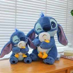 Stitch ôm vịt hot hit nhà MIU GẤU XINH 3