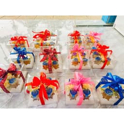 Hộp mica trong đựng bánh Cupcake 2/4/6/12 ô (Không kèm ruy băng) 8