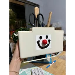 Giá treo dao, đũa, muỗng có móc treo khăn hình chú hề mặt cười dán tường, không cần khoan.  SANSAN 4