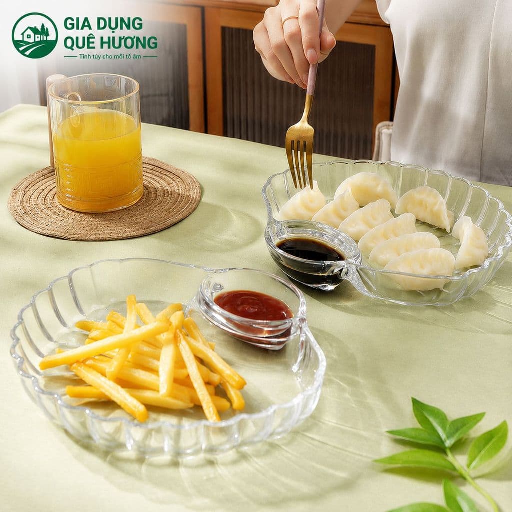 Đĩa Thủy Tinh Hình Vỏ Sò GIA DỤNG QUÊ HƯƠNG Có Ngăn Đựng Nước Chấm