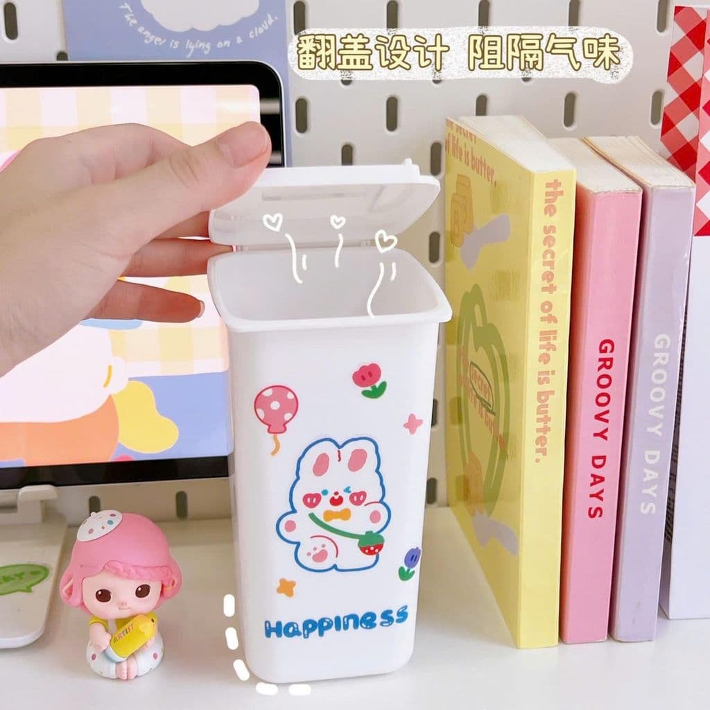Thùng rác mini có nắp kèm sticker có thể đựnġ bút phụ kiện đa năng nhỏ gọn không chiếm diện tích VOICON-[NHI66]