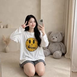 Áo thun giấy cổ tròn mỏng in hình mặt cười vàng xinh đẹp hot trend  TG FACE11 7 2