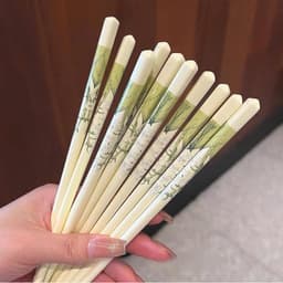 Bộ 5 Đôi Đũa Gốm Sứ Pastel Màu Xanh Hoa Ly, Bộ 5 Đôi Đũa Gốm Sứ Thiết Kế Sang Trọng Tinh Tế VOICON-[DA66] 4
