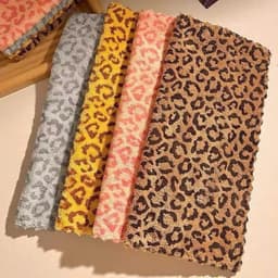Set 4- 5 Khăn Lau Đa Năng Lông Cừu Mềm Mại Thấm Hút Tốt Lau Bếp Lau Bát Lau Tay Hoạ Tiết Báo Đốm Vintage 7