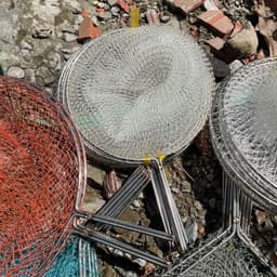 Vợt Inox Đan Tay Thủ Công Có Gân Bền Chắc, Nhiều Kích Cỡ, Đa Năng Vớt Cá Xúc Ốc Bắt Cua Nước Ngọt Nước Mặn- giá 1 chiếc 5