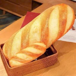 Gấu Bông 3D Bánh Mì - Gối Ôm Bánh Mì Quà Tặng Đồ Chơi Gác Chân Tựa Lưng 4