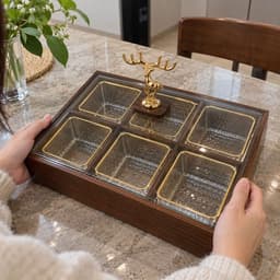 Khay đựng mứt tết bánh kẹo đa năng, Hộp đựng ô mai nắp trong suốt chia 6 ngăn bằng gỗ Melamine có nắp kín kèm hũ nhựa 9