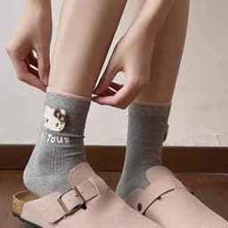 Set 10 Đôi Tất/ Vớ Hoạ Tiết Mèo Kitty Viền Màu Cổ Cao Phong Cách Dễ Thương  (miễn phí ship) 2