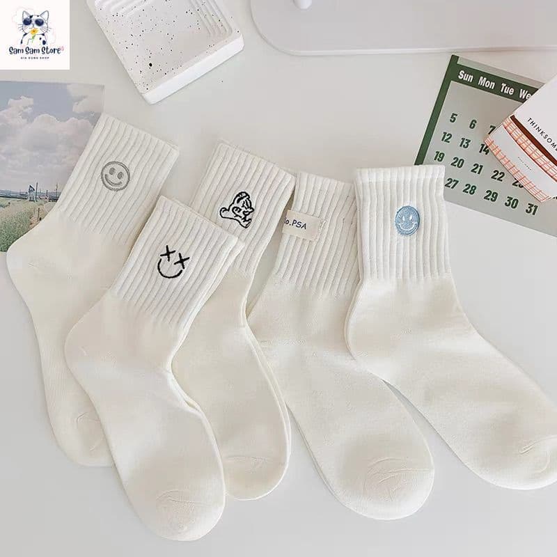 Set 5 Đôi Tất Nữ Cổ Cao Cotton Tông Trắng Mặt Cười Xanh Hình Cute -Phong Cách Hàn Quốc.