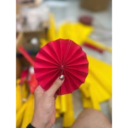 🎋 COMBO 10 QUẠT GIẤY MINI TRANG TRÍ TẾT – NHIỀU MÀU RỰC RỠ, TẠO KHÔNG KHÍ TƯƠI VUI NGÀY XUÂN 3