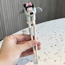 VOICON-[DA72] Đũa tập ăn cho bé họa tiết Kuromi siêu dễ thương 3 màu sắc ngẫu nhiên đóng gói an toàn trong túi bóng 5