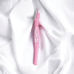 Dao Cạo Lông Mày Lưỡi Thép Có Màng Bảo Vệ Dành Cho Nữ Kai Razor Can Eyebrow 17827 CBM-3P(1 Vỉ 3 Cây) 6
