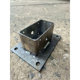 Đế sắt, mặt bích, bản mã sắt lắp ghép, dày 3mm, cao chân trụ 60mm 1