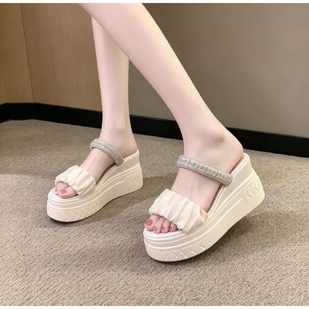 DÉP XUỒNG NỮ HAI QUAI NỮ REN PHỐI ĐÁ XOÀN 7CM CAO CẤP NHẤT.