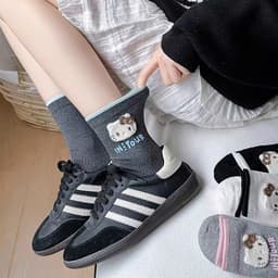 Set 10 Đôi Tất/ Vớ Hoạ Tiết Mèo Kitty Viền Màu Cổ Cao Phong Cách Dễ Thương  (miễn phí ship) 4