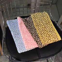 Set 4- 5 Khăn Lau Đa Năng Lông Cừu Mềm Mại Thấm Hút Tốt Lau Bếp Lau Bát Lau Tay Hoạ Tiết Báo Đốm Vintage 4