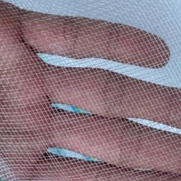 Lưới cước trắng đa dụng – Có lẻ dài 2/3/4m, dùng phơi thóc lúa, ngăn côn trùnġ, nhiều khổ, dùng quây chuồng trại và che 4