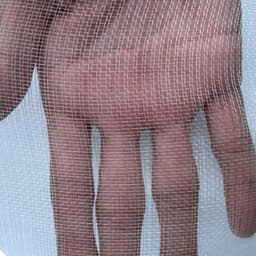 Lưới cước trắng đa dụng – Có lẻ dài 2/3/4m, dùng phơi thóc lúa, ngăn côn trùnġ, nhiều khổ, dùng quây chuồng trại và che 2