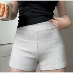 Quần Đùi Legging nữ - Quần Legging ĐÙI (NGẮN) Quần Đùi Nữ Biker Ôm Gọn Tôn Dáng Chất Vải Tăm Co Giãn Mặc Thoải Mái 9