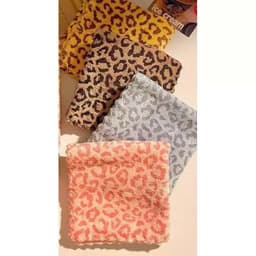 Set 4- 5 Khăn Lau Đa Năng Lông Cừu Mềm Mại Thấm Hút Tốt Lau Bếp Lau Bát Lau Tay Hoạ Tiết Báo Đốm Vintage 6
