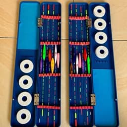 Combo 15 Phao Câu Đài Cao Cấp – 10 Phao Ngày, 5 Phao Đêm Siêu Nhạy, Kèm Hộp Đựng 44cm & Vỉ Pin 2