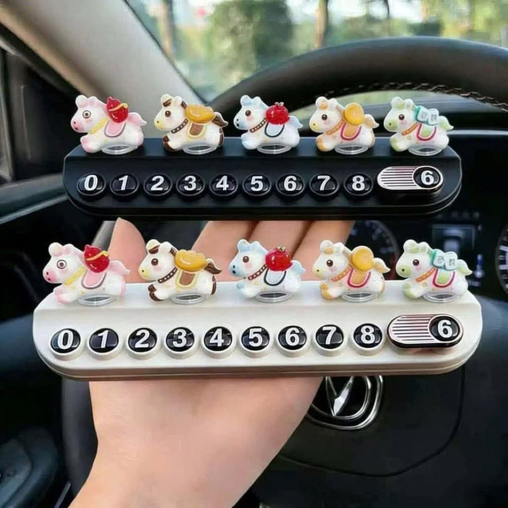 Bảng số điện thoại trang trí taplo ô tô hình ngựa nhỏ xinh