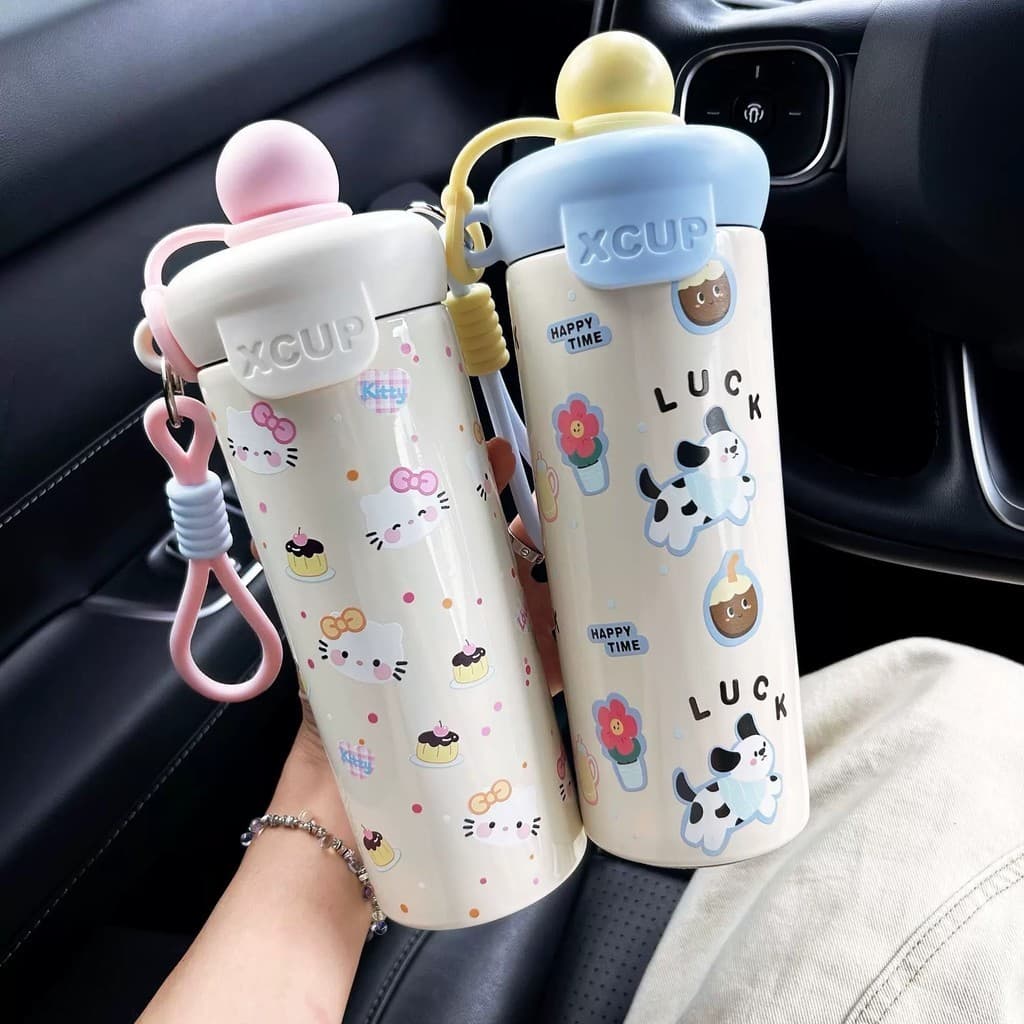 Bình nước giữ nhiệt XCUP 500ml có nắp chống tràn và nắp bịt ống hút, thiết kế quai xách tiện lợi khi mang đi học, đi làm