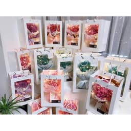 COMBO SỈ TẶNG THIỆP CÀI -10/20/50 TÚI GIẤY ĐỰNG HOA 1 MẶT KÍNH 25X35X15CM – SET TÚI QUÀ CAO CẤP 7