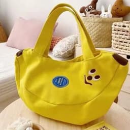 (Mua túi tặng tất) Túi đeo chéo hình quả chuối màu vàng vải canvas dễ thương tiện lợi tặng kèm 5 đôi tất chân xinh xắn 6