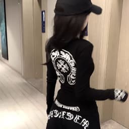 Áo thun dài tay in hình chữ thập phong cách retro Mỹ dành cho nữ mùa thu đông mới đáy thiết k 1