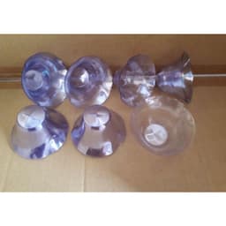 Chén nhựa đỡ hoa đồng tiền - Giải pháp bảo vệ hoa tuyệt vời 4
