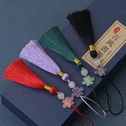 (COMBO 5) DÂY ĐỒNG TÂM KẾT CHỈ VÀNG - Móc Khóa Tua Rua Cổ Phong Đạo Cụ Chụp Ảnh Quà Tặng Treo Trang Trí 2